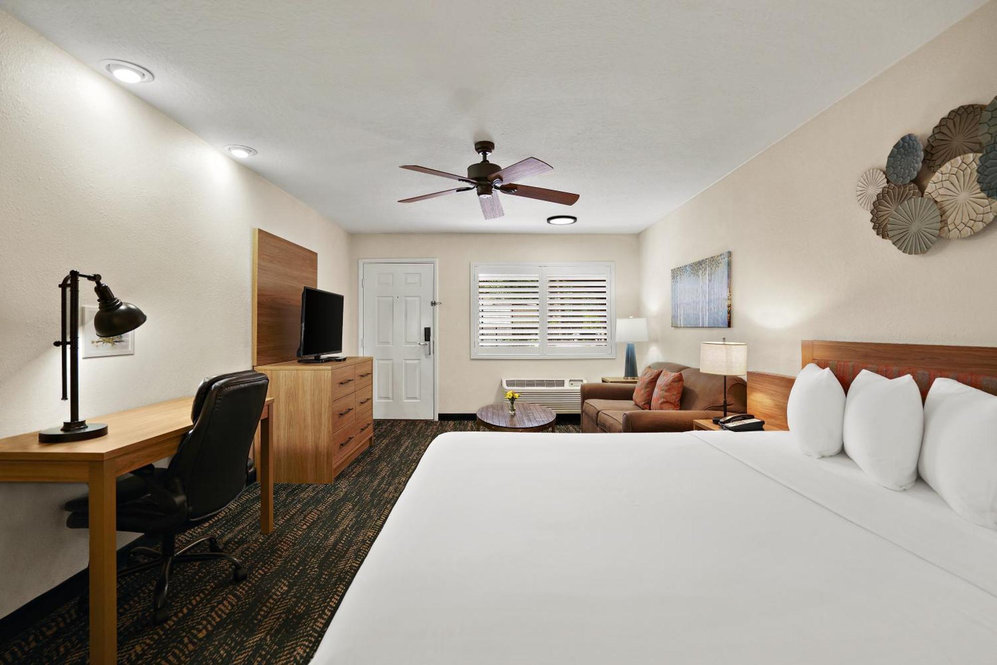 La Fuente Inn & Suites Юма Экстерьер фото